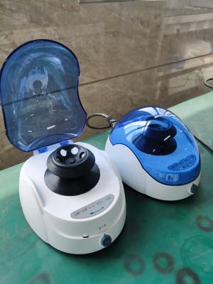 China WTL Mini centrifugeert Machine, Laboratorium Kleine Benchtop met Brushless Motor centrifugeert Te koop