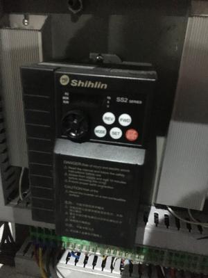 China Etiqueta cortando frente e verso da etiqueta da marca registrada da máquina da fita adesiva à venda
