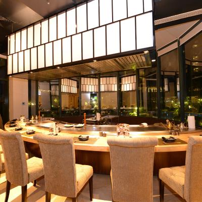 中国 レストランのホテルのビュッフェのための装置8の座席Teppanyakiの専門の食料調達グリドル 販売のため