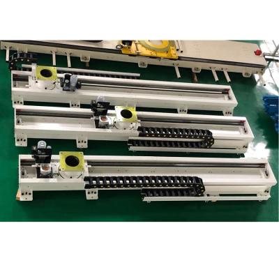 China Robot Rails Used With Welding Machine As Tracking With 1200KG Payload And 2600MM Reach for sale