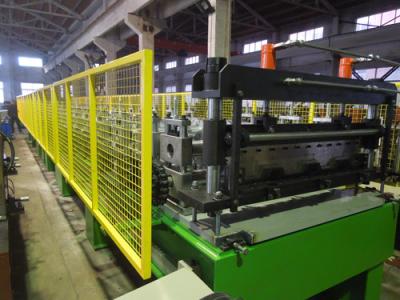 China 22KW Gearbox Drive Metal Deck Roll Forming Machine With 5T Manual Uncoiler PLC Control for sale