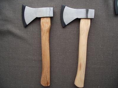 China 600G Forged carbon steel Hickory Wood Handle Hatchet Working Axe in Hand Tools for sale