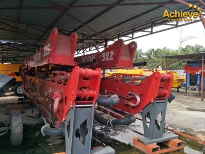 China Climbing Type Concrete Placing Booms BHD 32Z4 Used Hydraulic for sale