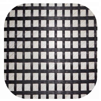 China 200m PET Geogrid Polyester Geogrid For Roads 3m 6m Wide 3d Model Design for sale