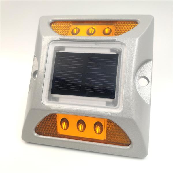 Quality Traffic Pavement Road Marker Light High Brightness Aluminum LED IP68 IP65 Flashing Cat Eye Reflector Solar Road Stud for Skyway for sale