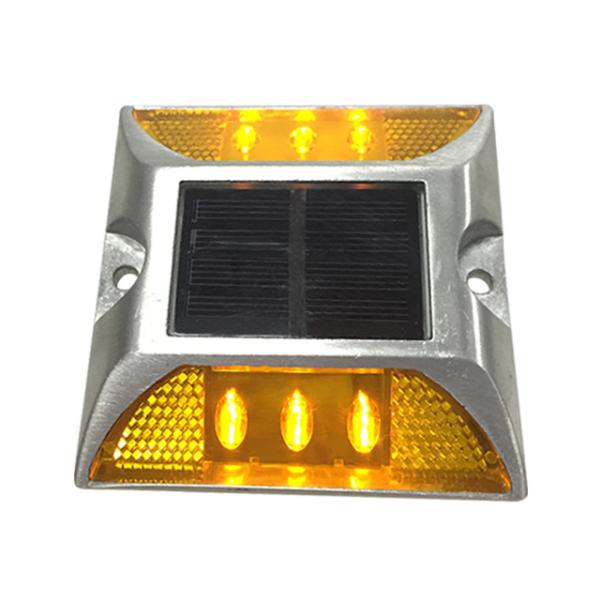 Quality Aluminum IP68 Waterproof Outdoor High Brightness Safemark Pavement Marker Driveway Lane Light Active Cat Eye LED Solar Road Stud for sale