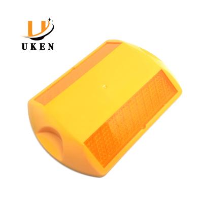 China 3M Cat Eye Road Reflector Marker Double Or Single Sided Road Stud for sale