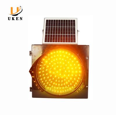 China Solar Powered Traffic Warning Light Yellow Flashing LED Road Safety Signal for sale