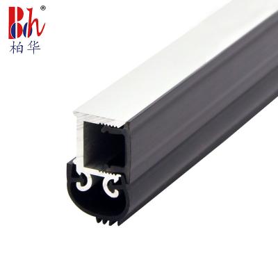Chine Vis inférieure de bande de joint de la porte 6063 en aluminium fixe avec le caoutchouc de silicone à vendre