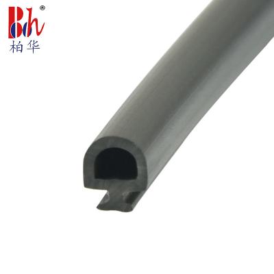 China Noise Reduction Pvc Rubber Seal Black Slot Type Strips For Aluminium Profile for sale