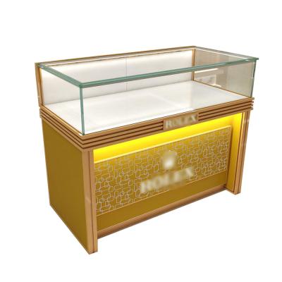 中国 店の宝石類の箱の贅沢な窓展覧会のためのガラス反対の飾り戸棚に金属をかぶせなさい 販売のため