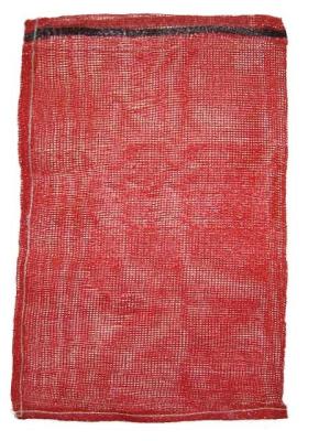 China Saco de malha de plástico tecido vermelho para embalar sacos tecidos de cenoura de cebola à venda