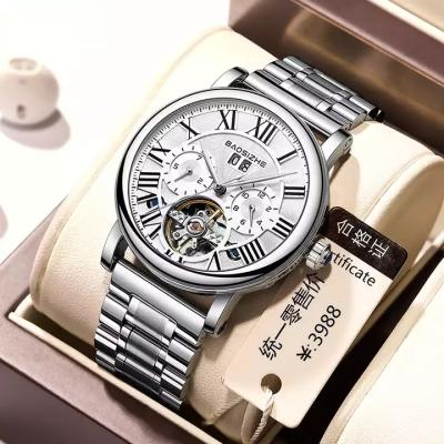 Chine Calendrier de mouvement du Japon des pleins d'affaires de quartz hommes en acier de luxe de montres-bracelet à vendre