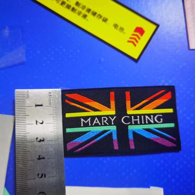 中国 注文の印刷されたダマスク織の衣類は洗濯できる衣類によって編まれるラベルを分類する 販売のため