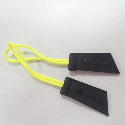 China Bolsos y ropa de encargo personalizados de Logo Zipper Pull String For en venta