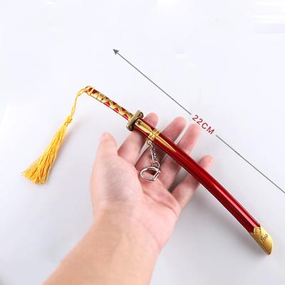 China Global Competitive Game Sword Keychain Lol Characters Scarlet Moon Samurai Sword Equipment Metal Crafts en venta