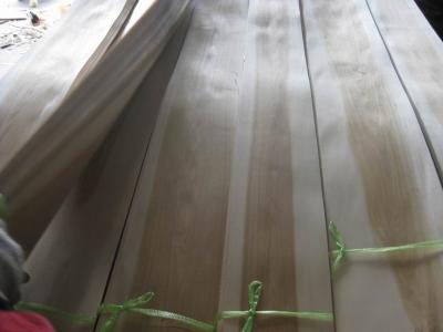 China Sliced Natural Discoloration Birch Wood Veneer Sheet for sale