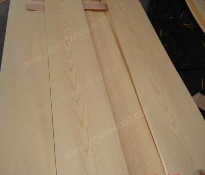 China Sliced Cut Natural Clear Pine Wood Veneer Sheet for sale