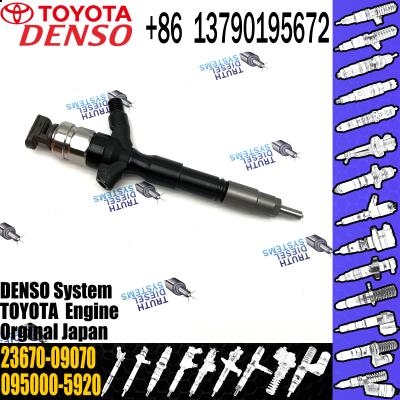 China 23670-30140 Diesel Engine Injection Pump 2KD Engine Common Rail Fuel Injector for sale