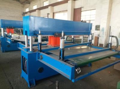 China Durable Hydraulic Traveling Head Cutting Machine For EVA EPE / Scouring Pad Material for sale