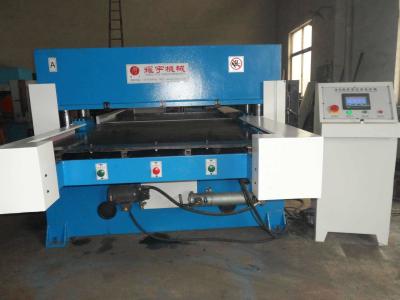 China Simple Operation Accurate Hydraulic Die Cutting Machine Four Column Flat Bed for sale