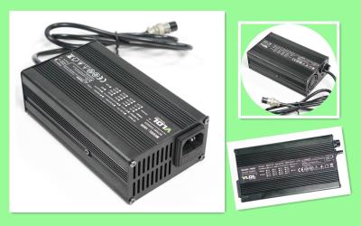 China Light Weight 24V 5A Portable Charger For Automotive Batteries With 3 - Pin XLR Or Clips Connector for sale