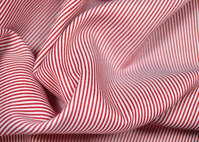 China Soft Touch Cotton Yarn Dyed Fabric , Smooth Red And White Striped Material for sale