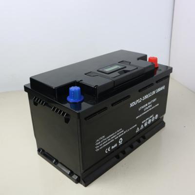 中国 リチウム イオン12ボルト深い周期海洋電池の防水箱12v 100ah Bms Lifepo4 販売のため