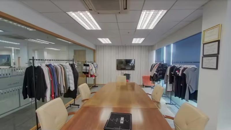 Verified China supplier - Guangzhou Gravvi Apparel Co., Ltd.