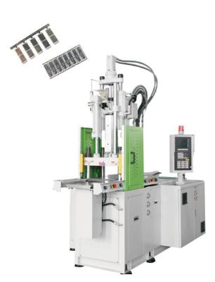 China Máquina de moldeo por inyección de PVC de 150 gramos Máquina de moldeo vertical de preforma de PET de 2000 toneladas en venta