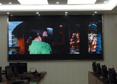 China Alta señalización a todo color interior de la pantalla LED Digital de la información de frecuencia de actualización P5 LED en venta