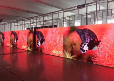 China 192×192 pared video interior de los pixeles P2.5 300W/㎡ 1000cd/㎡ LED en venta