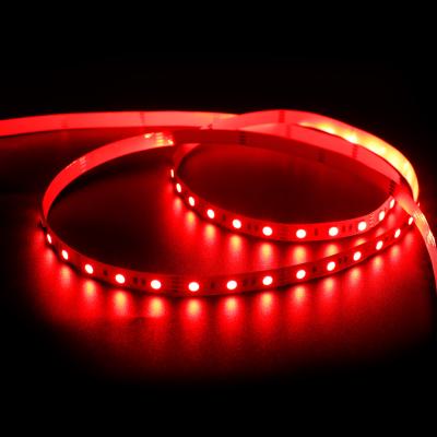 China 14W Waterproof LED Strip Light Silicone Material Energy efficient Illumination à venda