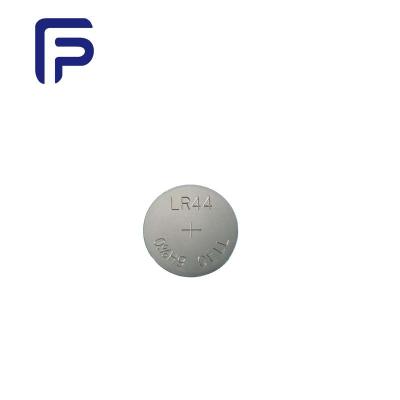 Chine Batterie au lithium de pièce de monnaie de LR44 AG13 pour la montre à télécommande de quartz à vendre