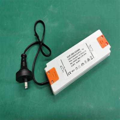 중국 SAA LED Strip Light Power Supply 60W 24V LED Driver IP20 With Plug 판매용