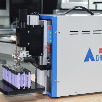 Китай Литий-ионный мини-электропитание для точечной сварки Профессиональный аккумуляторный сварочный аппарат продается