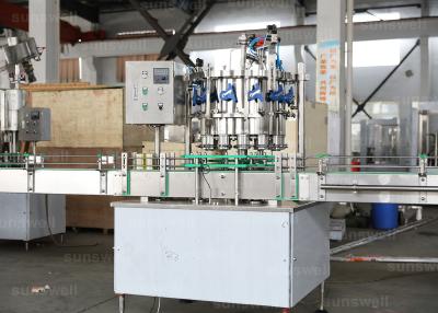 China Máquina de rellenar confiable de la poder de aluminio del sistema de la presión de la cuenta para las bebidas carbónicas de la energía de la cola en venta