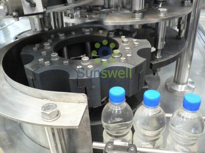 China 3 máquinas de rellenar XGFD 14-12-5 del agua de in-1 Monoblock con el enjuague de capsular de relleno en venta