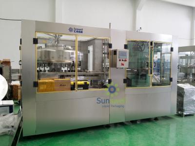 China Máquina de enchimento carbonatada automática da lata de alumínio da bebida à venda