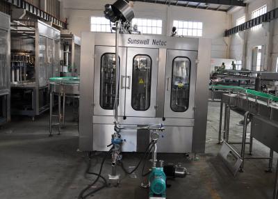 Chine Capsulage remplissant de rinçage automatique carbonaté de machine de remplissage de boisson non alcoolisée à vendre