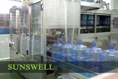 China Acero inoxidable relleno del agua de 5 galones, máquina pura del agua potable de la precisión en venta