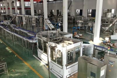 China 12000 Cans Per Hour Roboticized Carbonated Drink Filling Machine Bottle Filler for sale