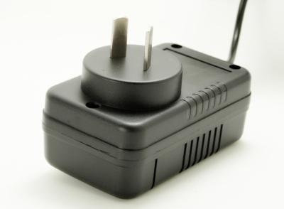 China 12V1A AC DC Adapter 12.6 V Li Ion Battery Charger Plug In Connection AC100-240V for sale