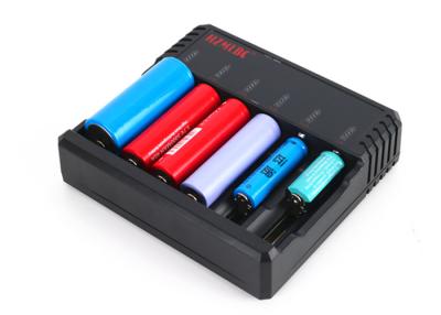 China Durable Li Ion 18650 Plug In Battery Charger 3.7V Nominal Voltage Protected for sale