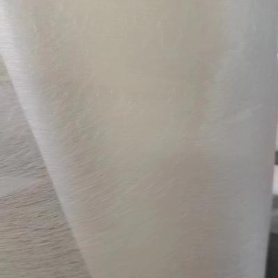 China Fibra de vidro 30GSM da esteira do suface da largura de 200mm usada no enrolamento do filamento para melhorar a resistência de corrosão da superfície de GRP à venda