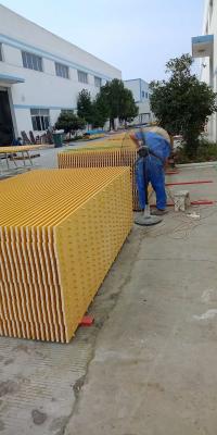 China Walkways FRP Fiberglass Grating Panels 4×8 Durable Yellow for sale