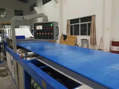 Chine 3m bleus FRP extérieur 4m lisse lambrisse le poids léger pour le traitement des eaux usées à vendre