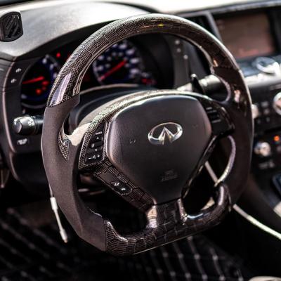 中国 Infiniti Series OEM Carbon Fiber Steering Wheel With Sport Design Style 販売のため