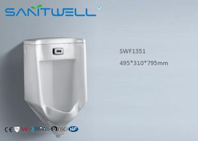 中国 SWF1351陶磁器の尿瓶の自動クリーニング式艶出し様式の壁に取り付けられた取付け 販売のため