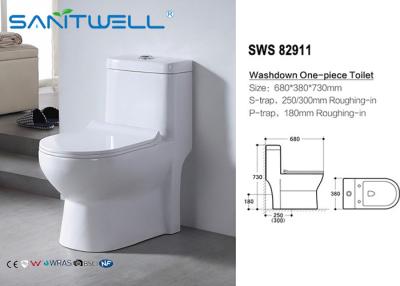 Chine Toilette d'une seule pièce colorée de lavage à grande eau, taille de la toilette 680*380*730mm d'une seule pièce à vendre